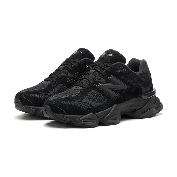 New Balance 9060 Triple Black